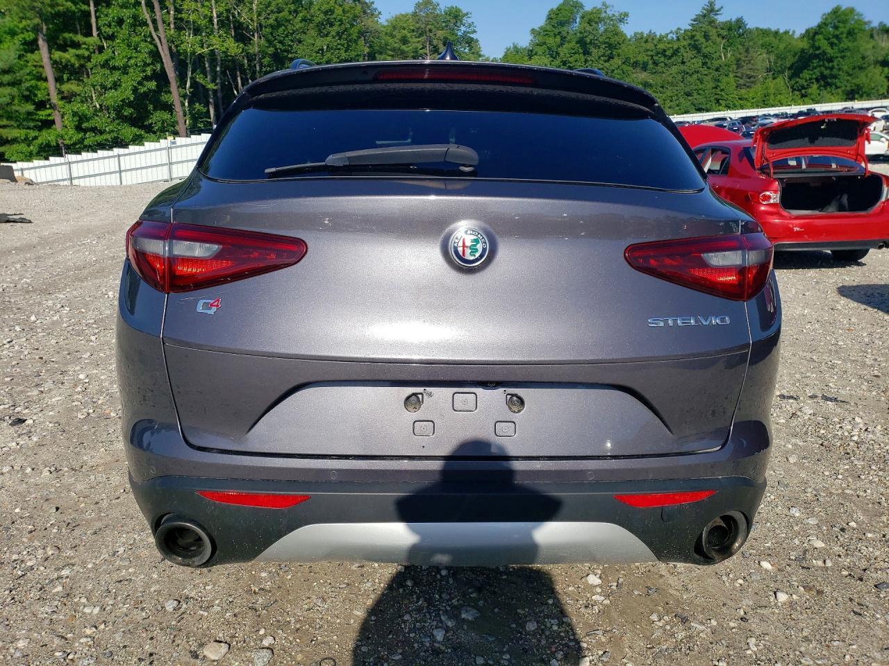 2018 Alfa Romeo Stelvio Sport - Image 6