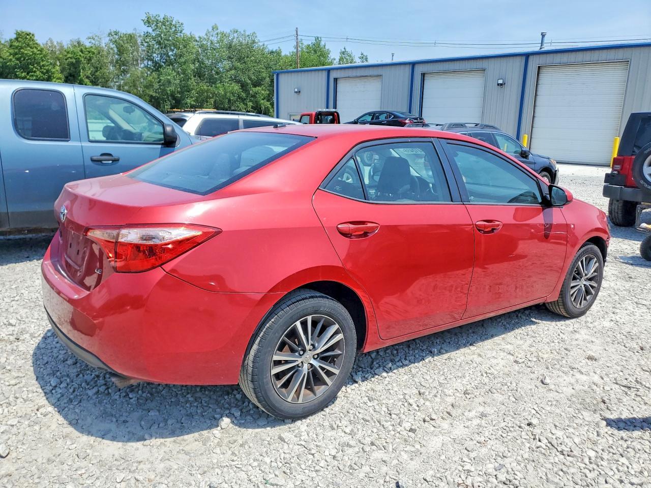 2018 Toyota Carolla - Image 3