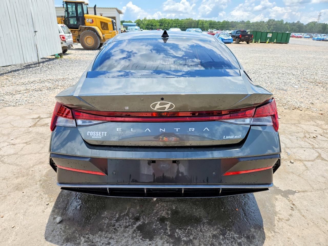 2024 Hyundai Elantra Limited - Image 6