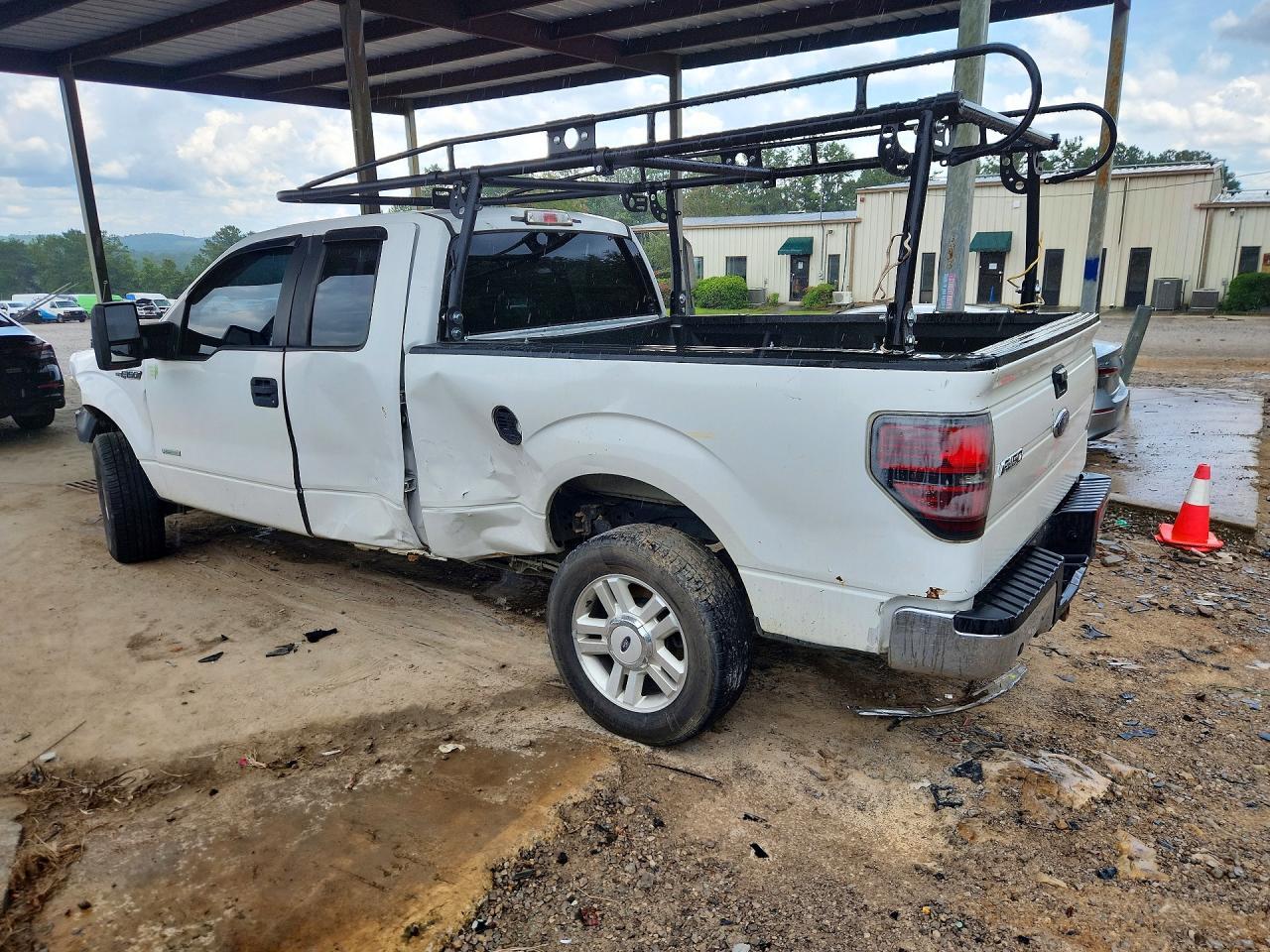 2014 Ford 150 - Фото 2