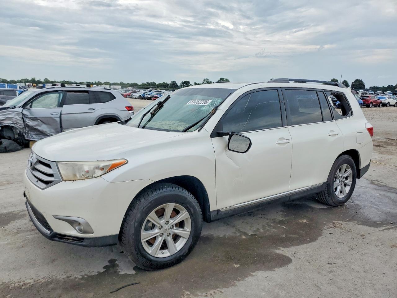 2013 Toyota Highlander Se