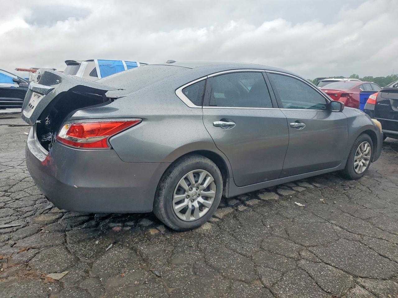 2015 Nissan Altima 2.5 S - Фото 3