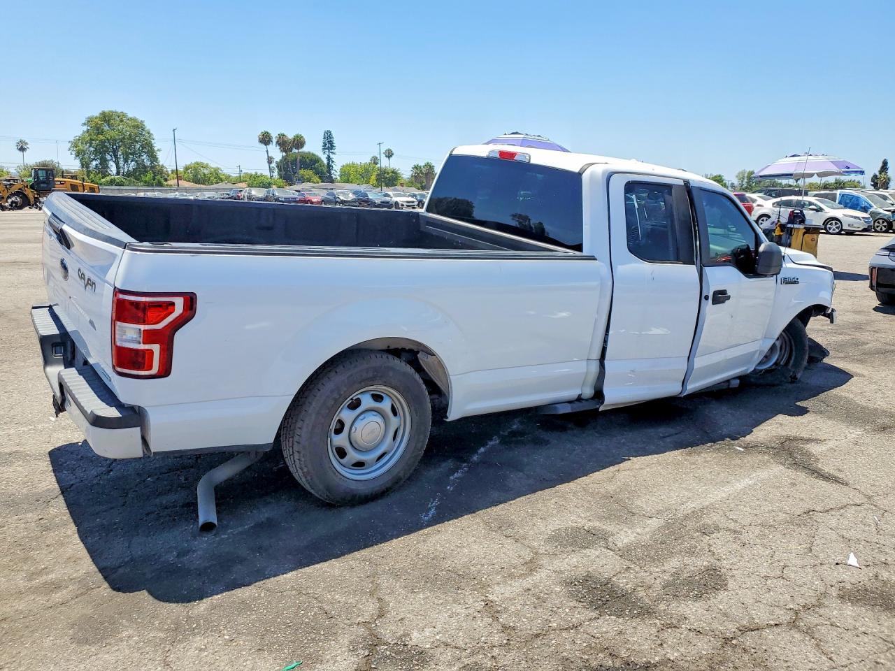 2019 Ford F150 Super Cab - Фото 3