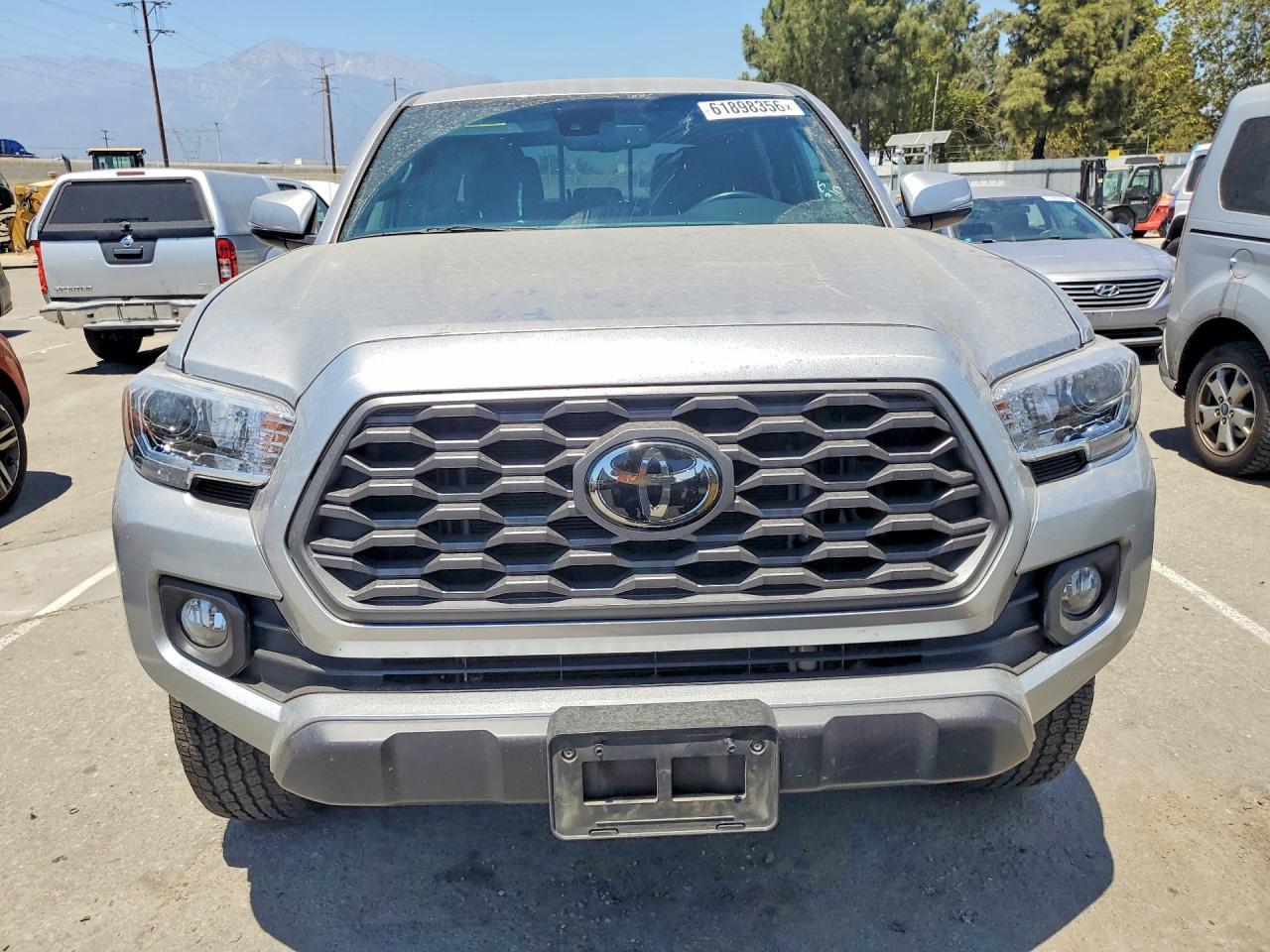 2023 Toyota Tacoma Double Cab - Image 5