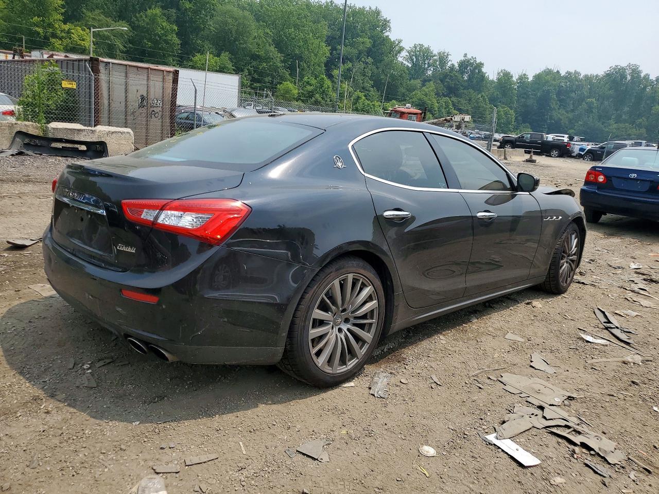 2017 Maserati Ghibli S - Image 3