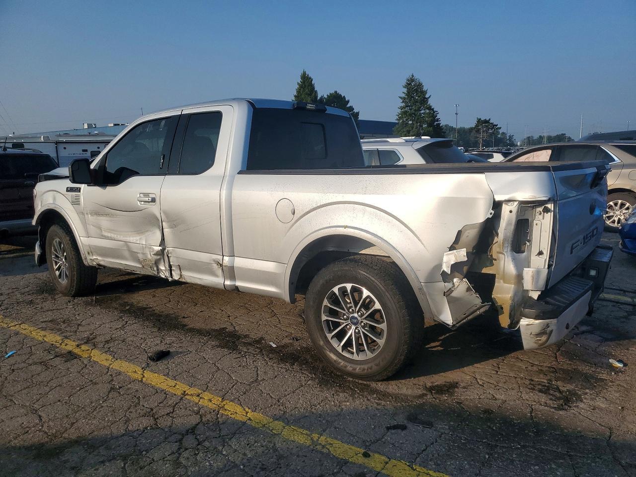 2018 Ford F150 Super Cab - Фото 2
