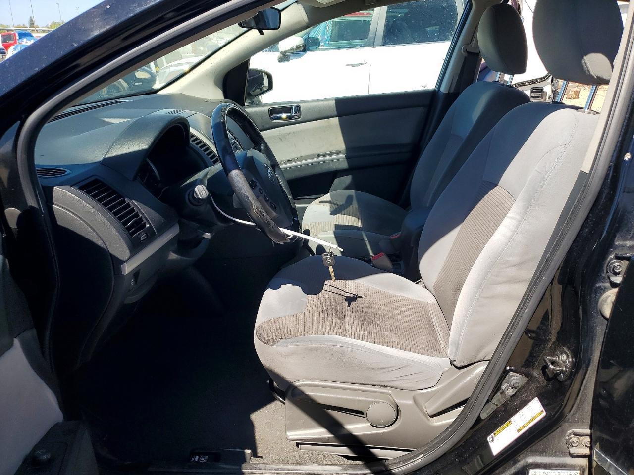 2012 Nissan Sentra 2.0 - Image 7