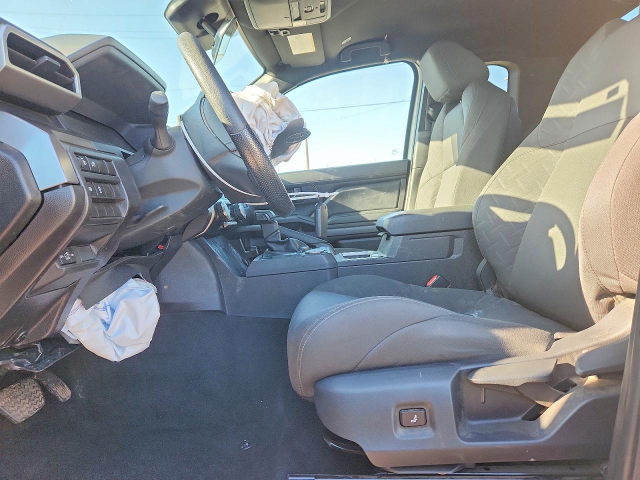 2025 Toyota Tacoma Sr5 - Image 7
