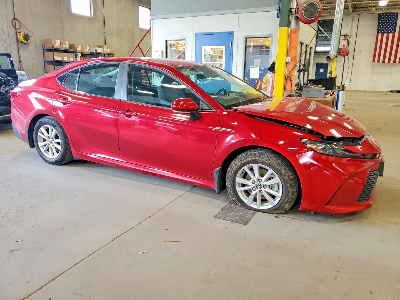 2025 Toyota Camry Le - Фото 4