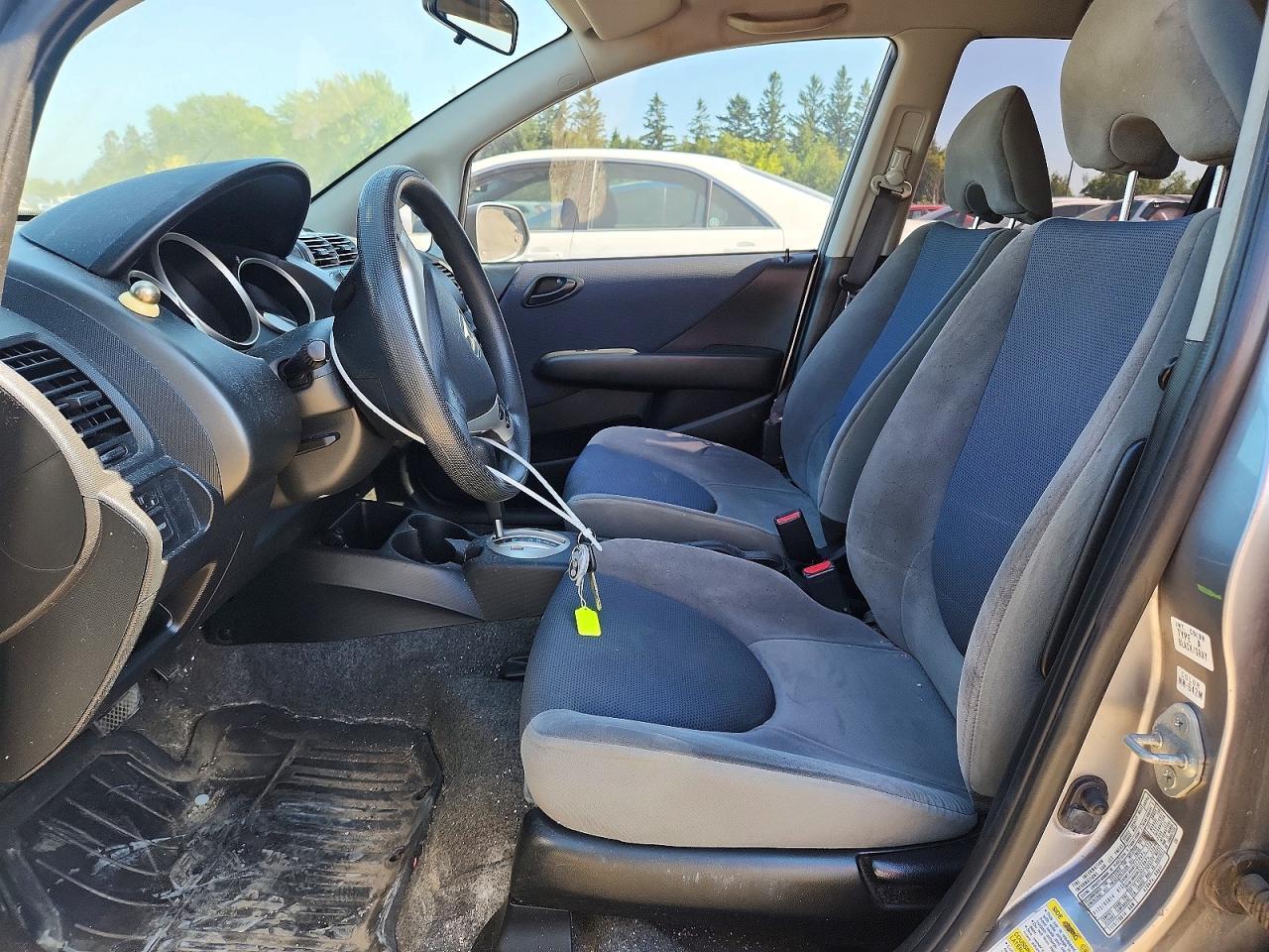 2007 Honda Fit - Image 7