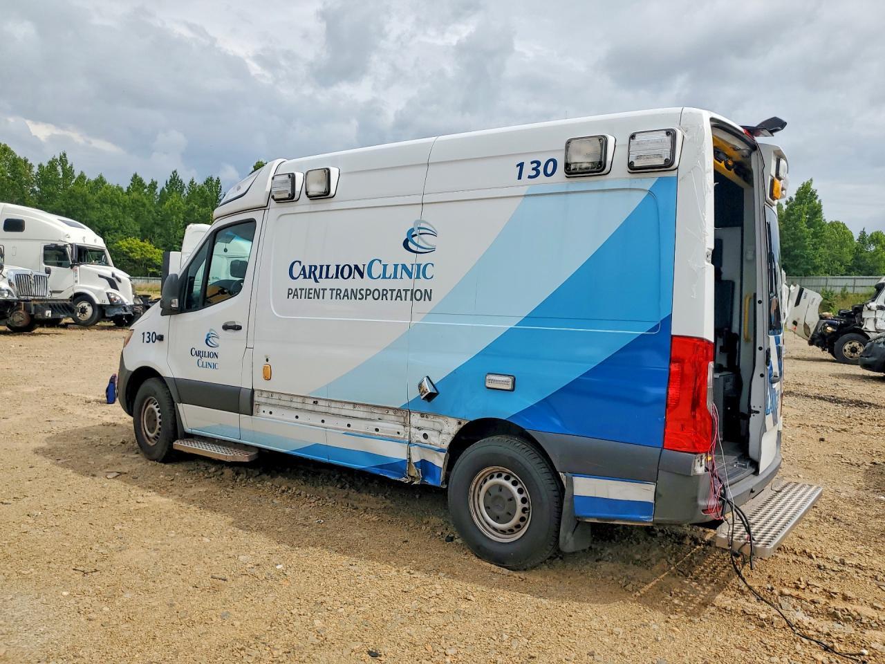 2019 Mercedes-Benz Sprinter - Image 2