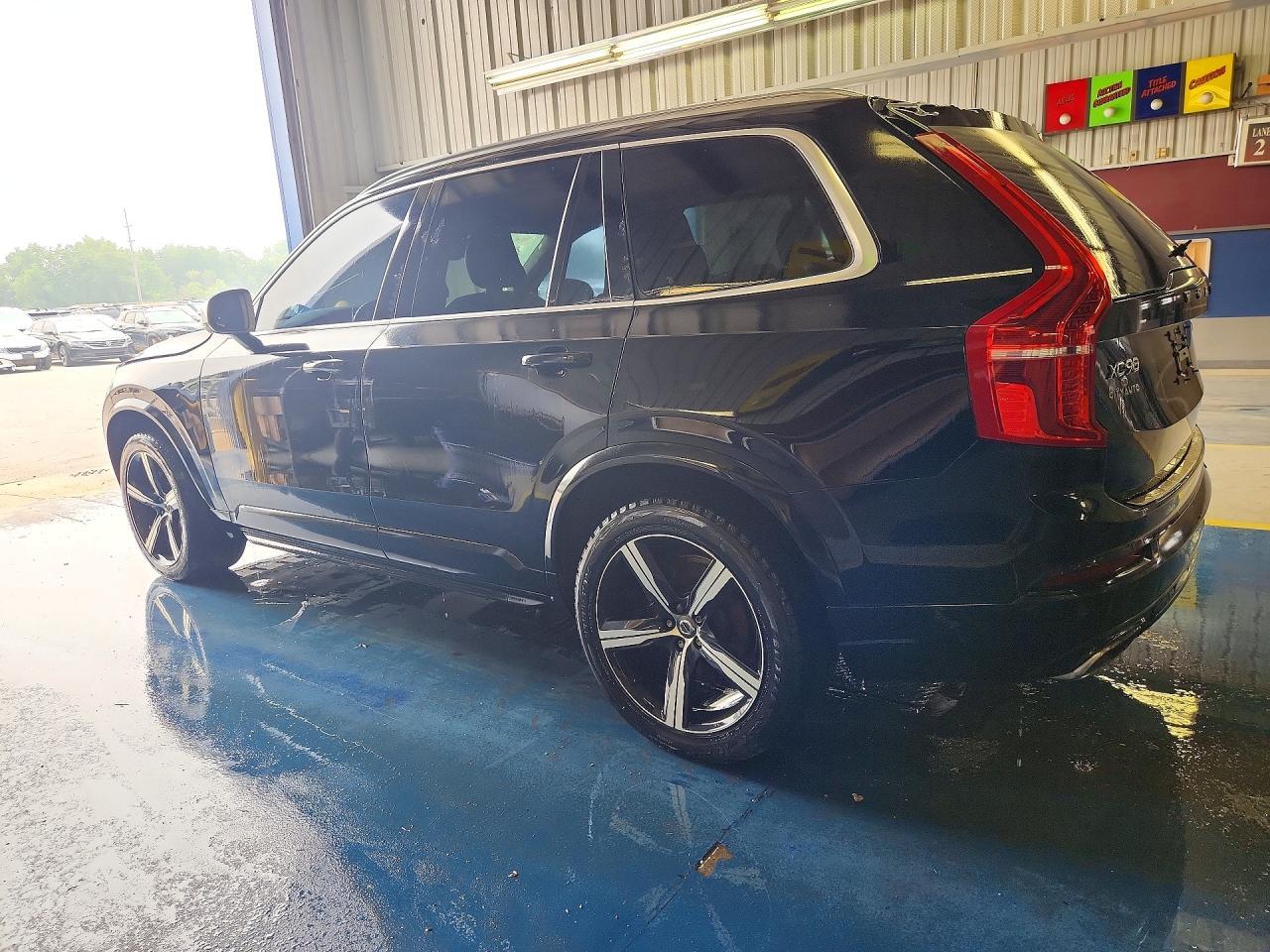 2016 Volvo Xc90 T6 - Image 2
