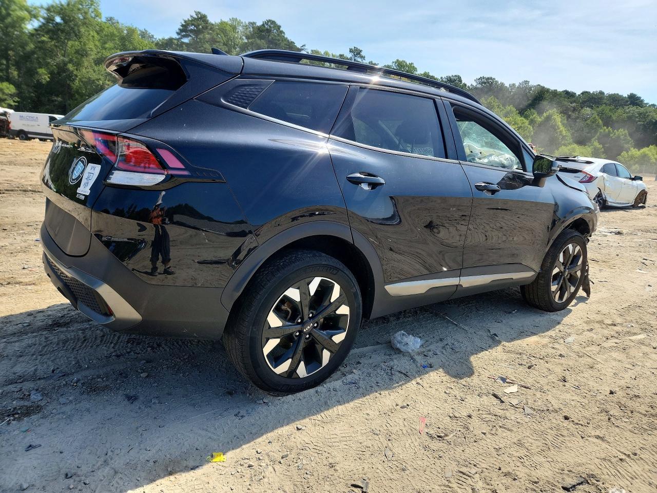 2023 Kia Sportage X Line - Image 3