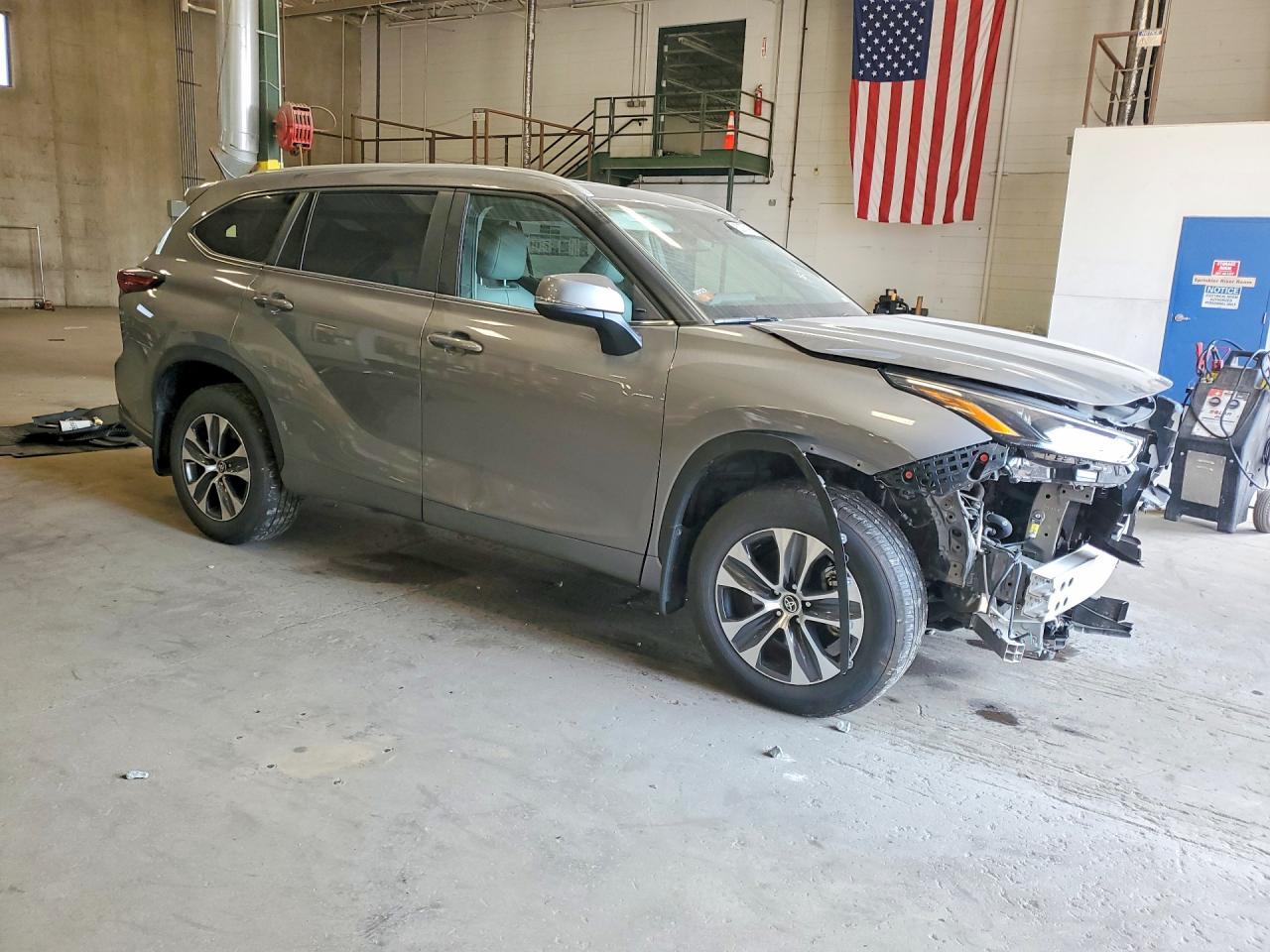2025 Toyota Highlander Xle - Фото 4