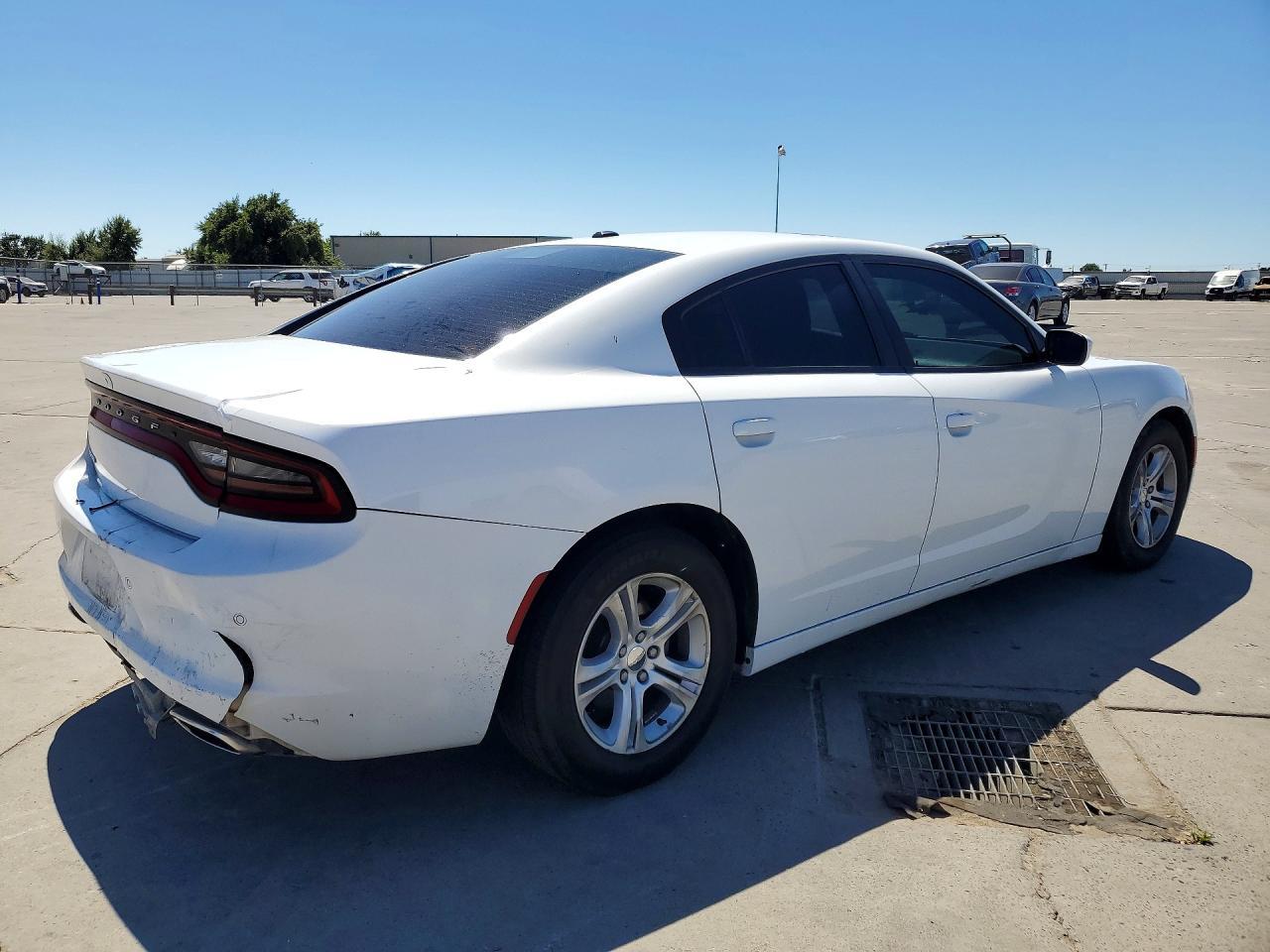 2019 Dodge Charger Sxt - Image 3