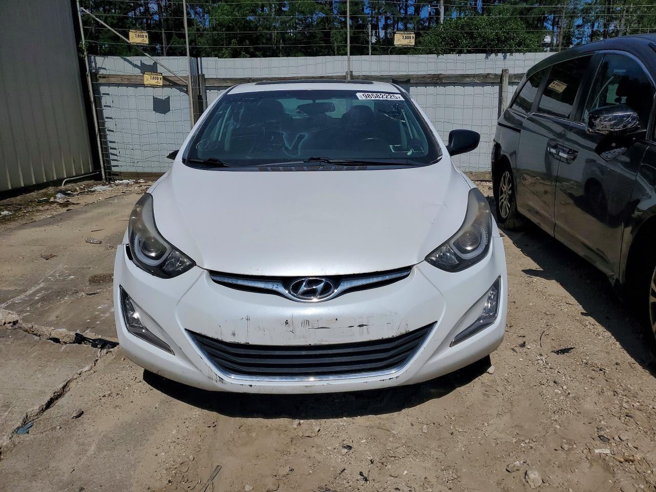 2015 Hyundai Elantra Se - Image 5