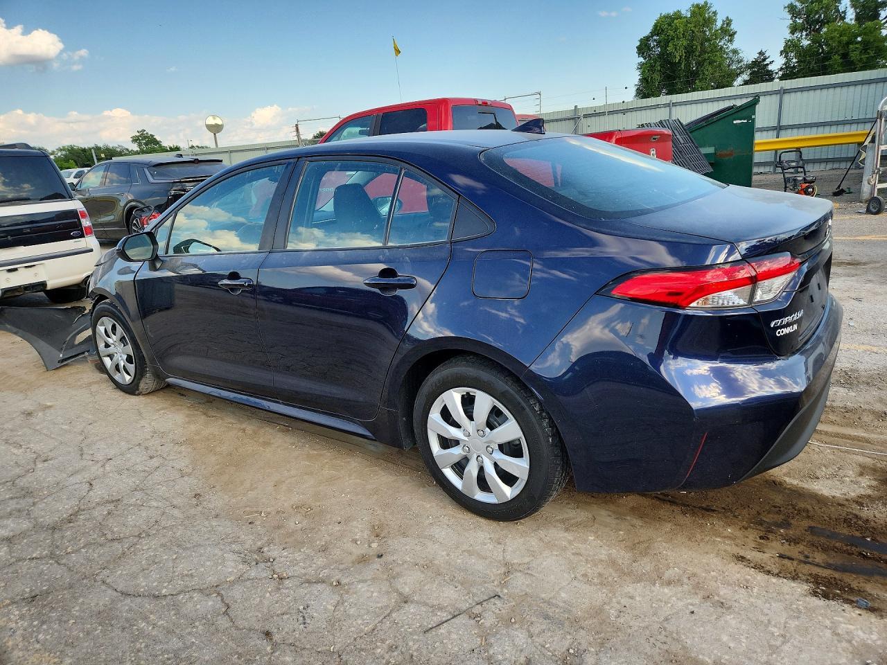2024 Toyota Corolla Le - Фото 2
