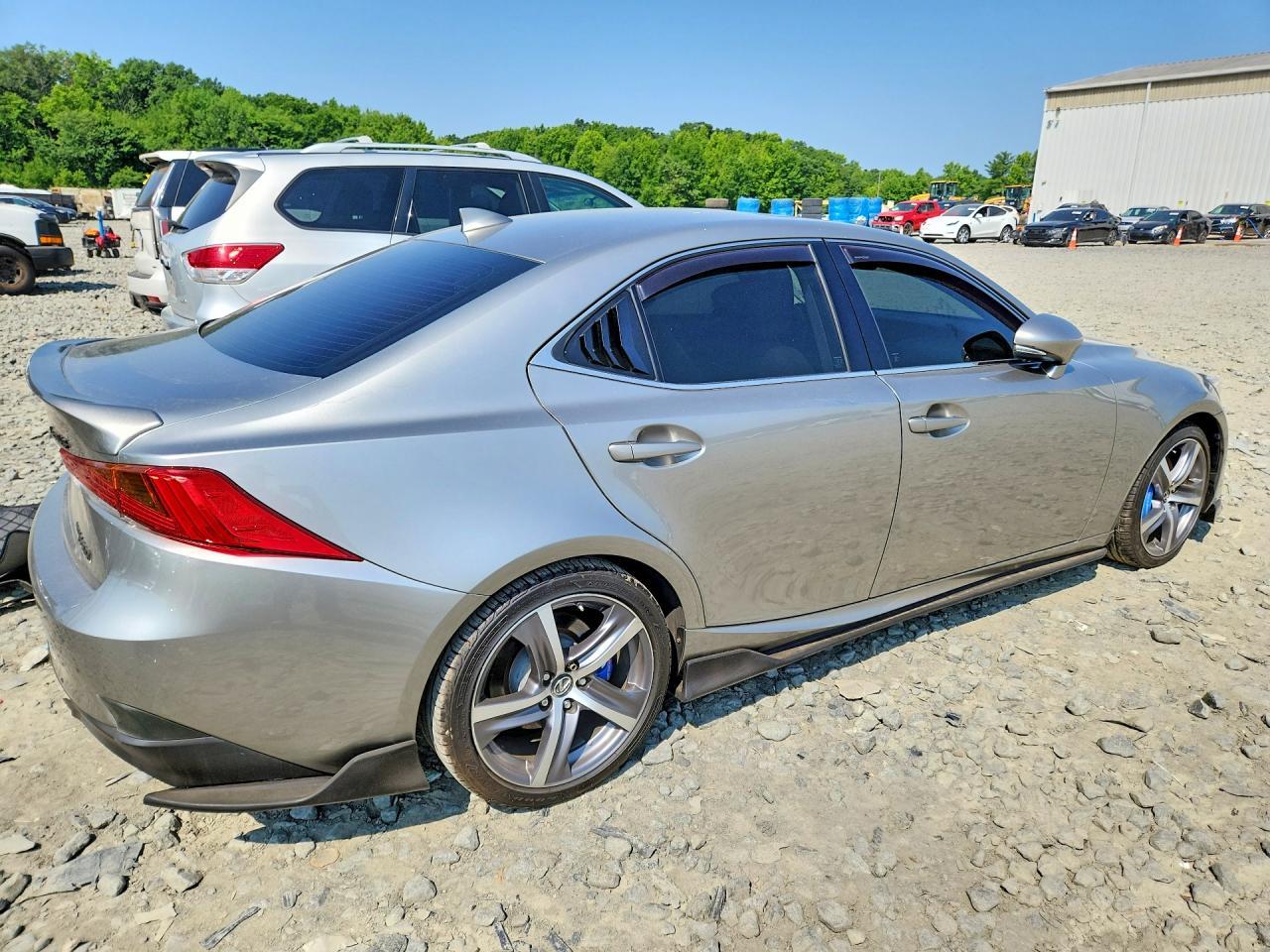 2017 Lexus Is 300 - Фото 3