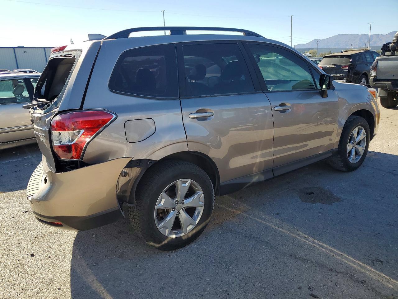 2016 Subaru Forester 2.5I - Фото 3