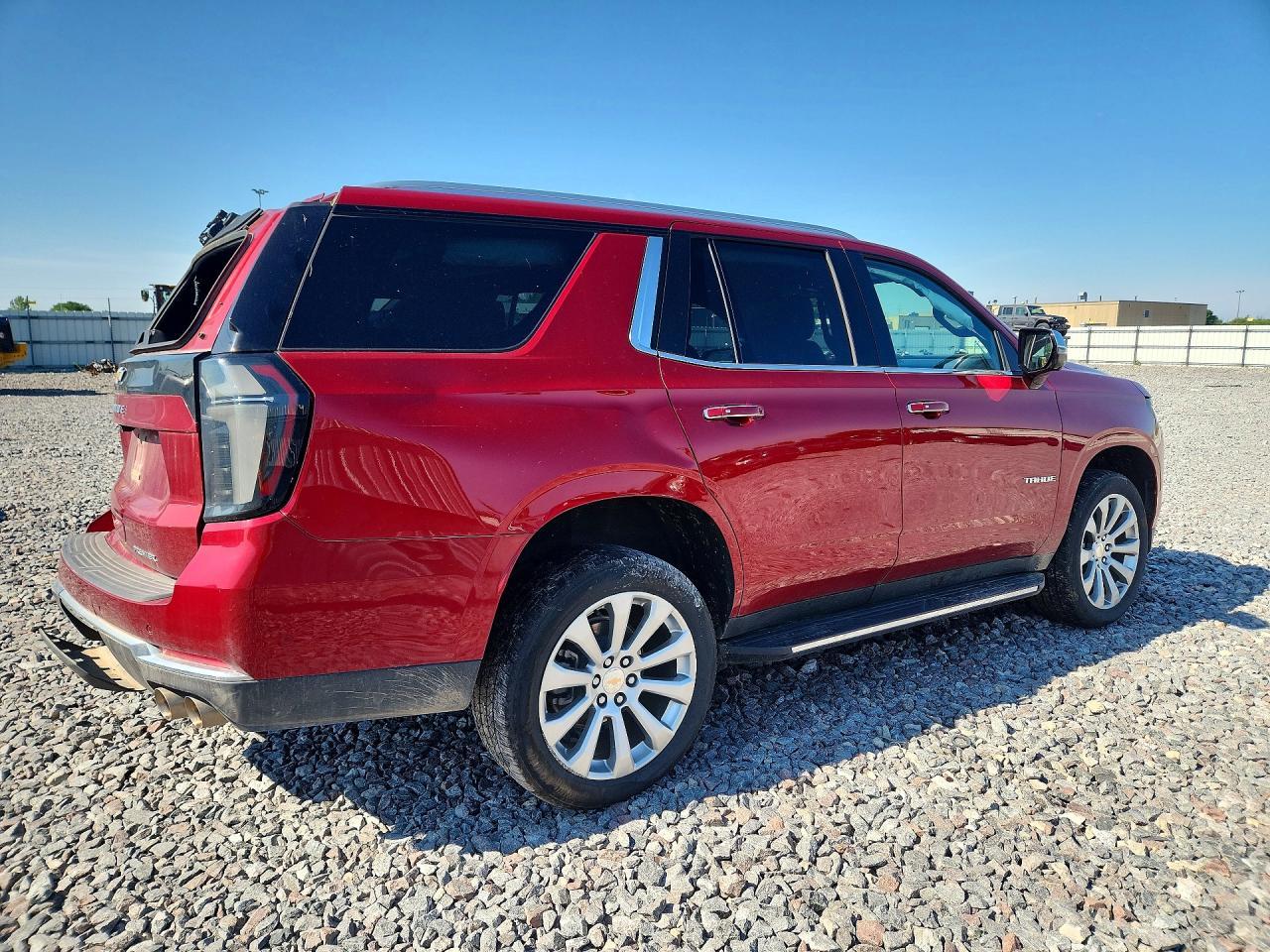 2025 Chevrolet Tahoe K1500 Premier - Фото 3