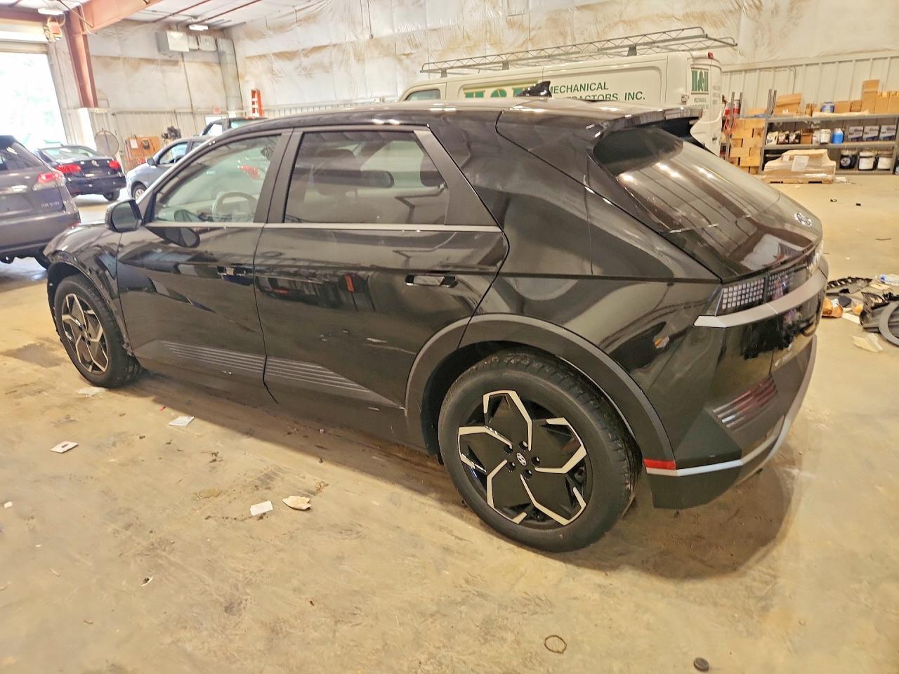 2024 Hyundai Ioniq 5 Se - Фото 2