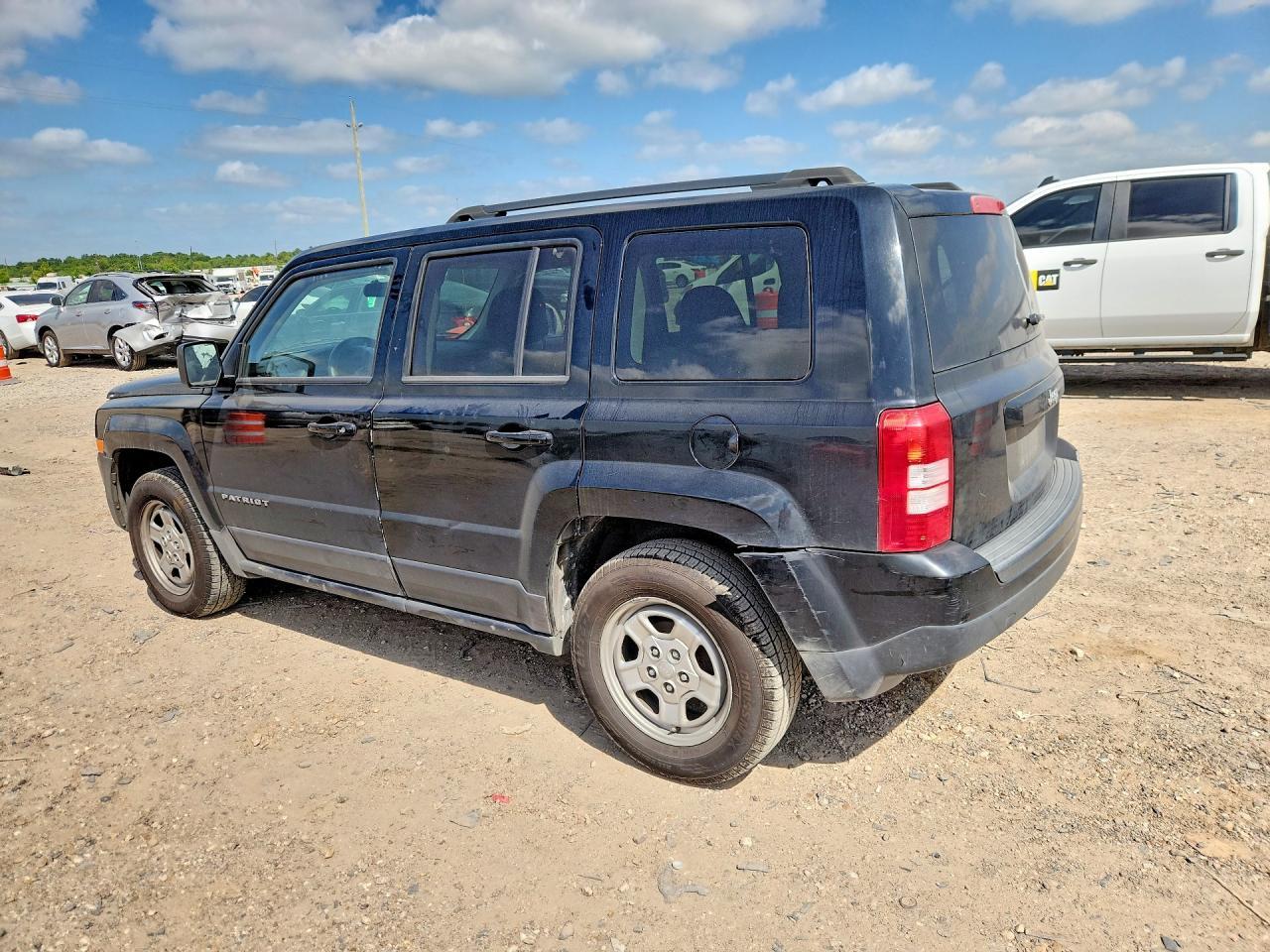 2015 Jeep Patriot Sport - Фото 2