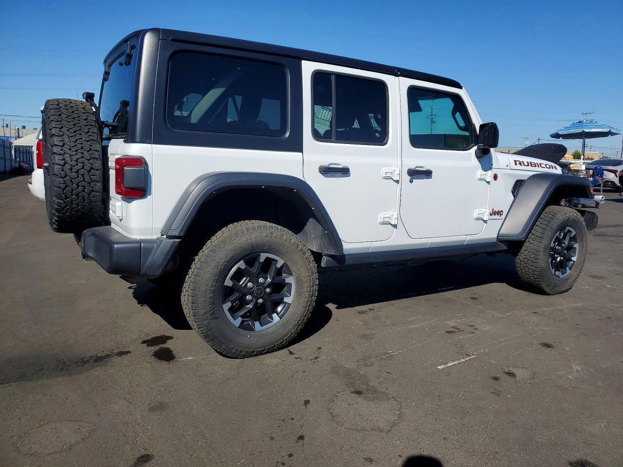 2025 Jeep Wrangler Rubicon - Фото 3