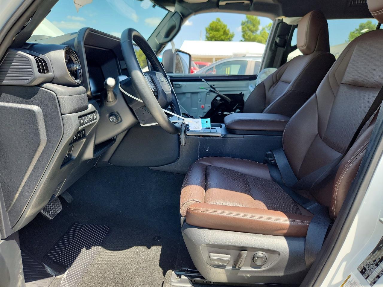 2025 Toyota Land Cruiser Base - Image 7