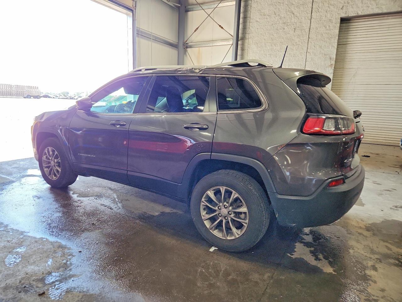 2020 Jeep Cherokee Latitude Plus - Фото 2