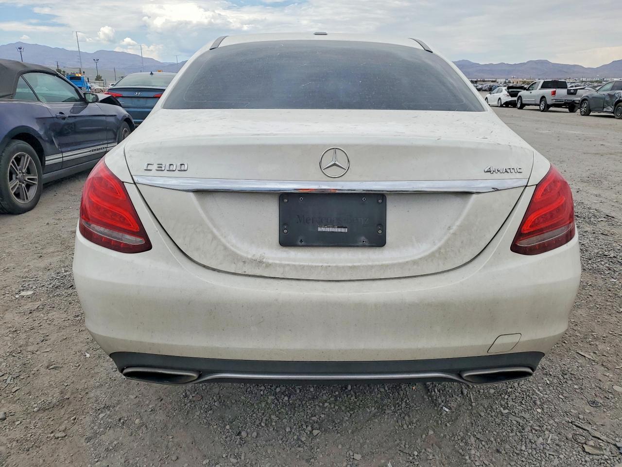 2015 Mercedes-Benz C 300 4Matic - Фото 6