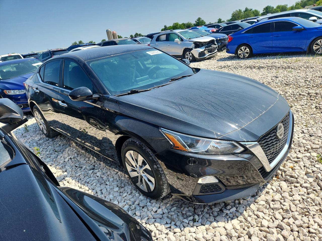 2019 Nissan Altima S - Image 4