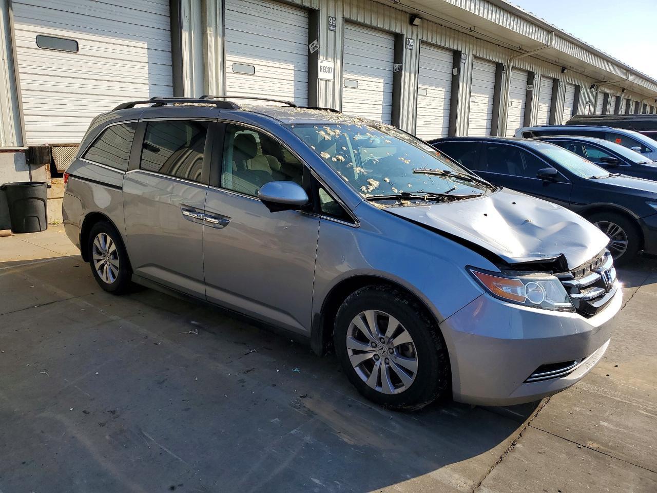 2016 Honda Odyssey Se - Image 4
