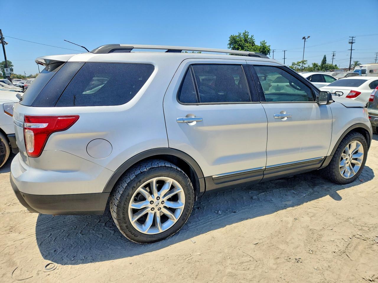 2014 Ford Explorer Xlt - Фото 3