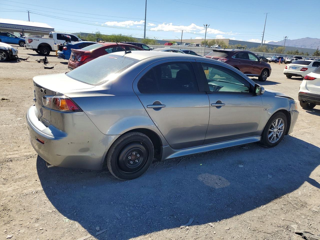 2016 Mitsubishi Lancer Es - Фото 3