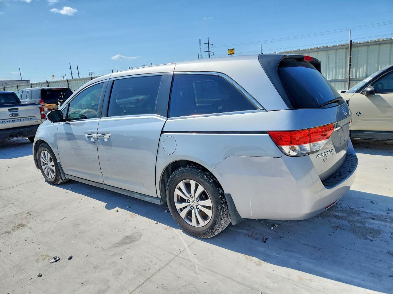 2016 Honda Odyssey Ex - Image 2