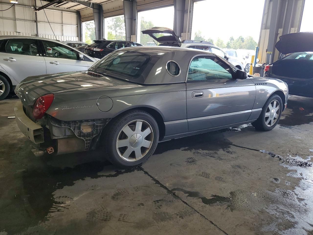 2003 Ford Thunderbird - Фото 3
