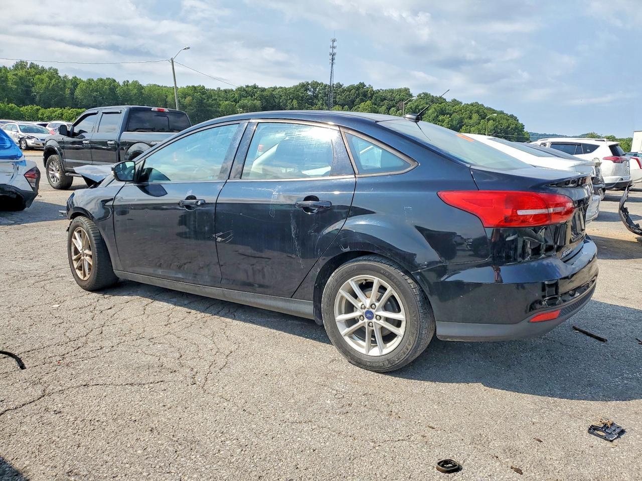 2016 Ford Focus Se - Фото 2