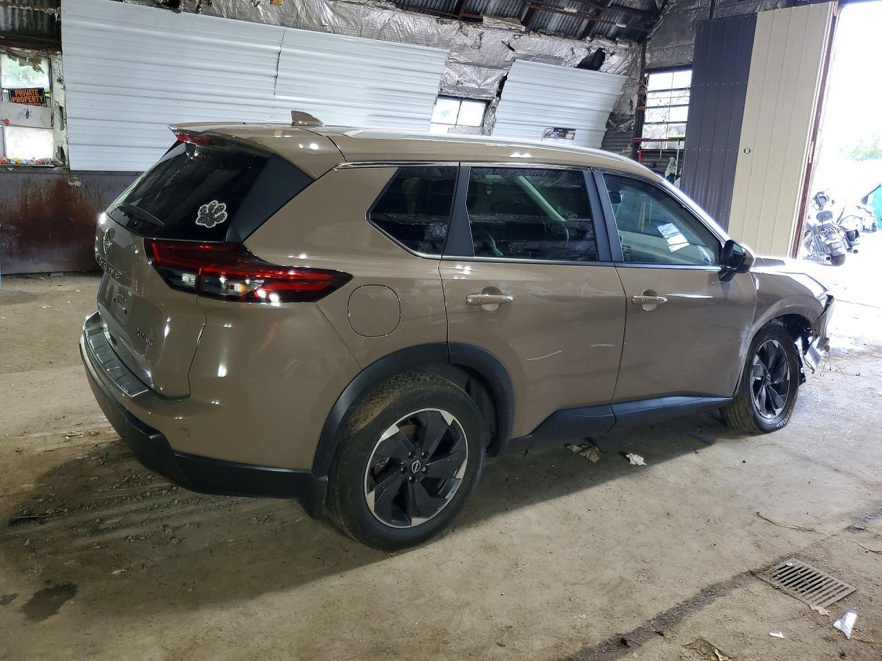 2024 Nissan Rogue Sv - Фото 3