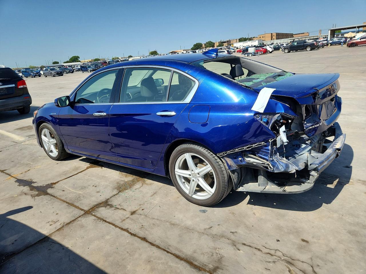 2017 Honda Accord Hybrid Exl - Image 2
