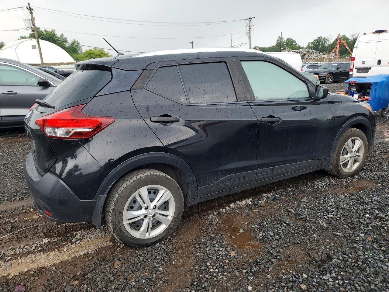 2019 Nissan Kicks S - Фото 3