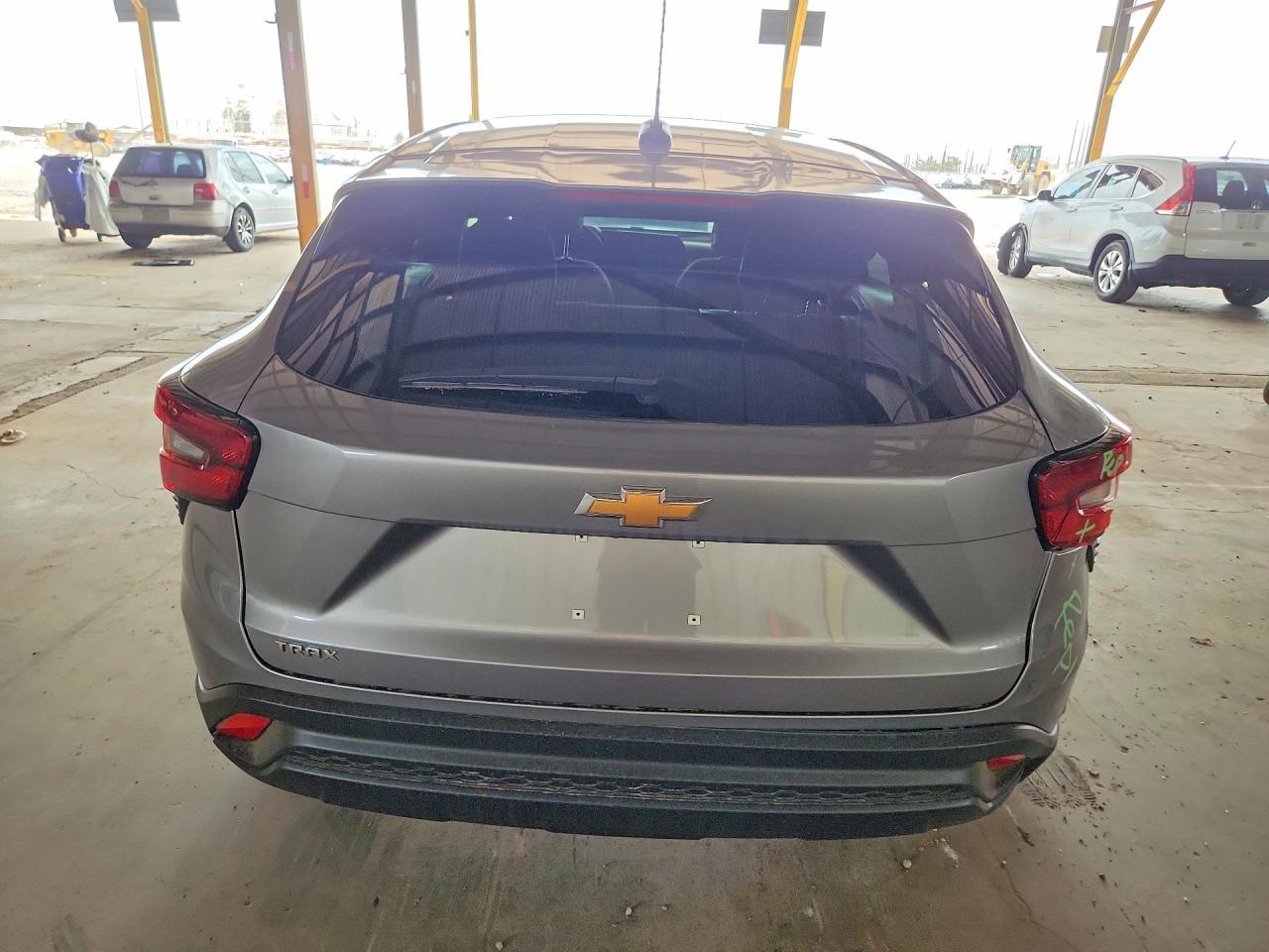 2026 Chevrolet Trax Ls - Фото 6