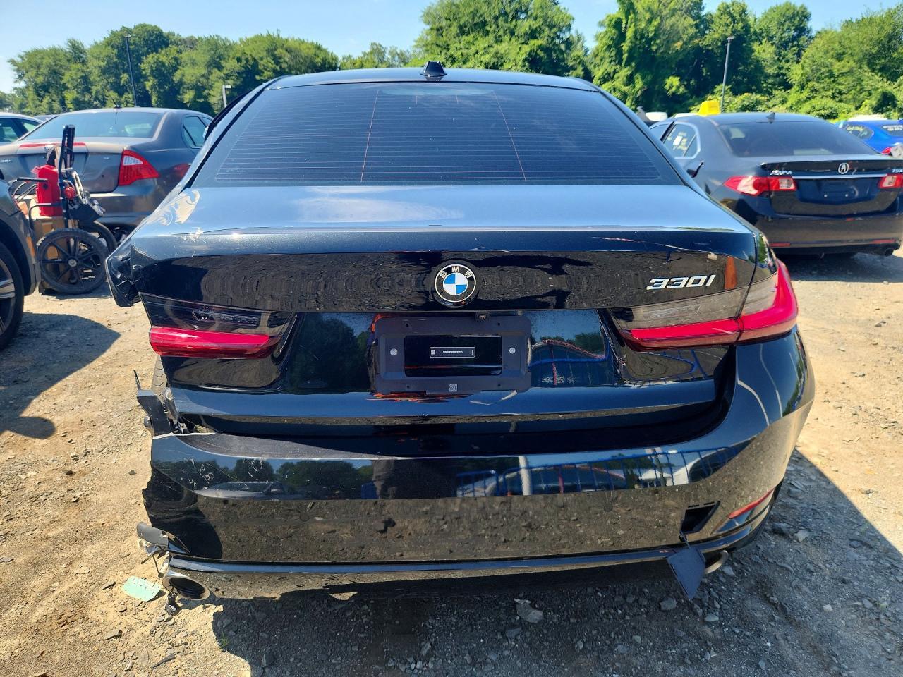 2024 BMW 330I - Фото 6