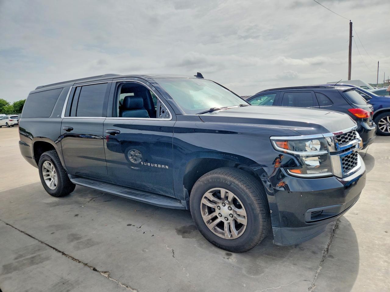 2018 Chevrolet Suburban C1500 Lt - Фото 4