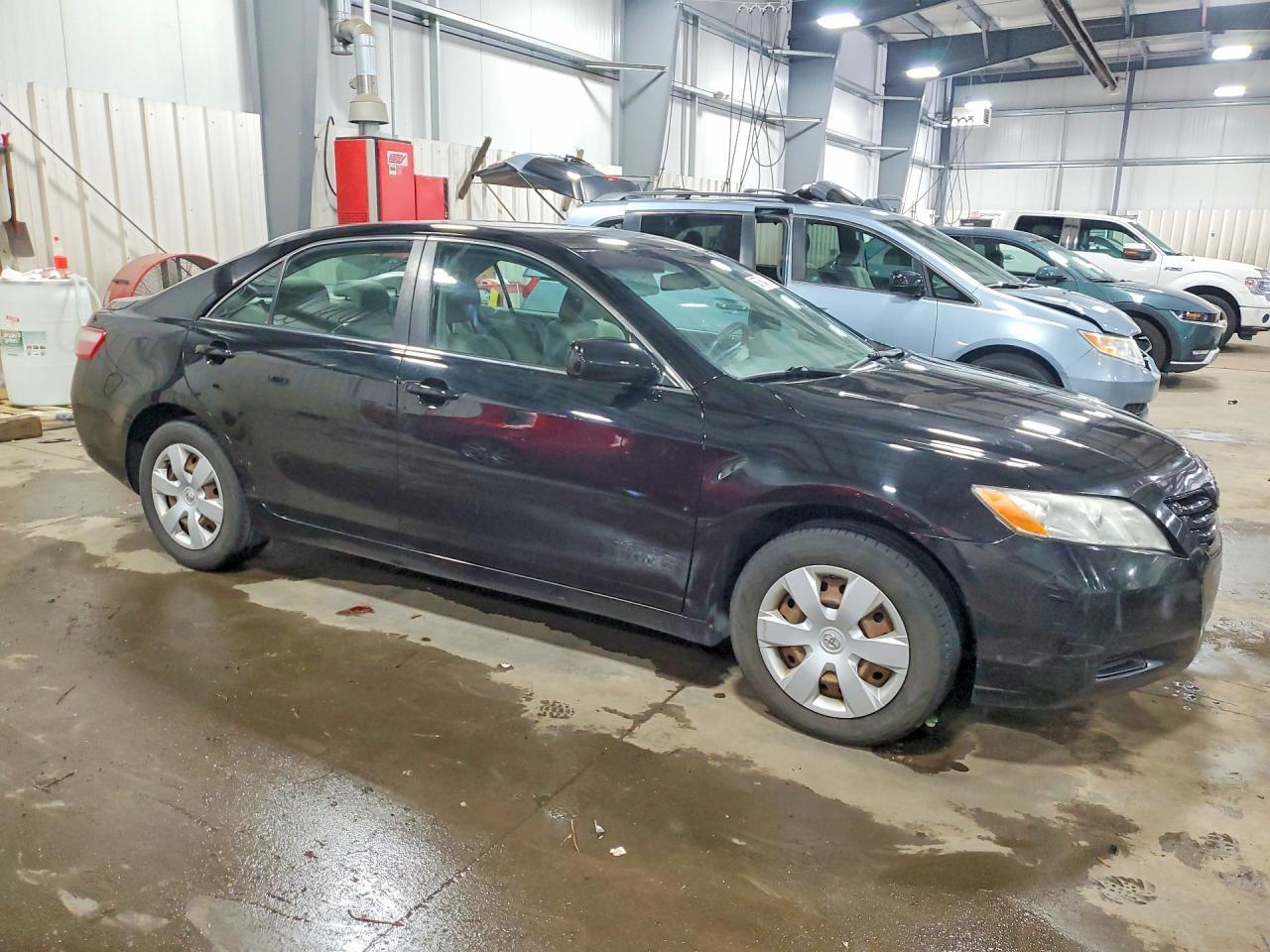 2009 Toyota Camry Le - Фото 4