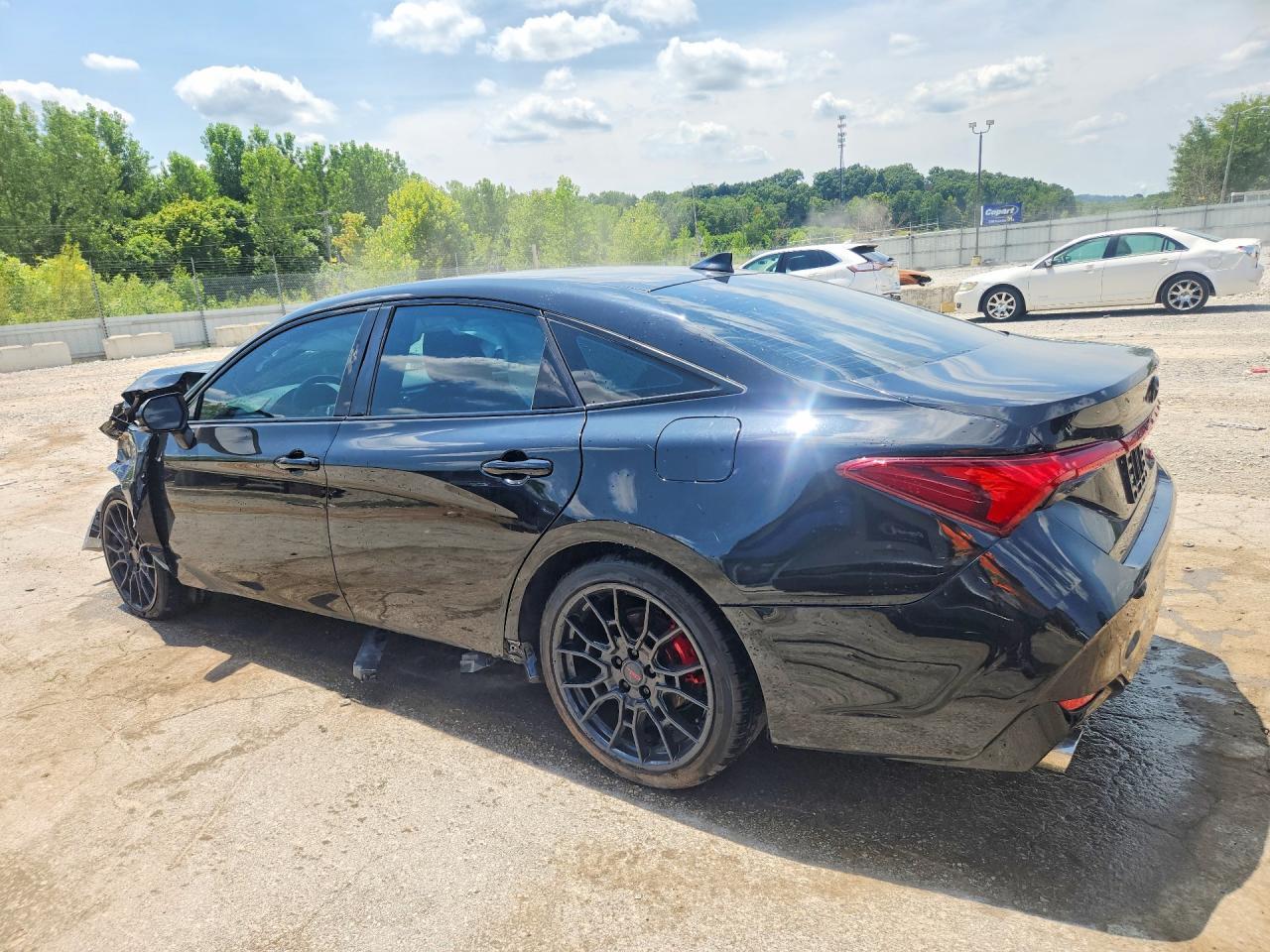 2020 Toyota Avalon Trd - Фото 2