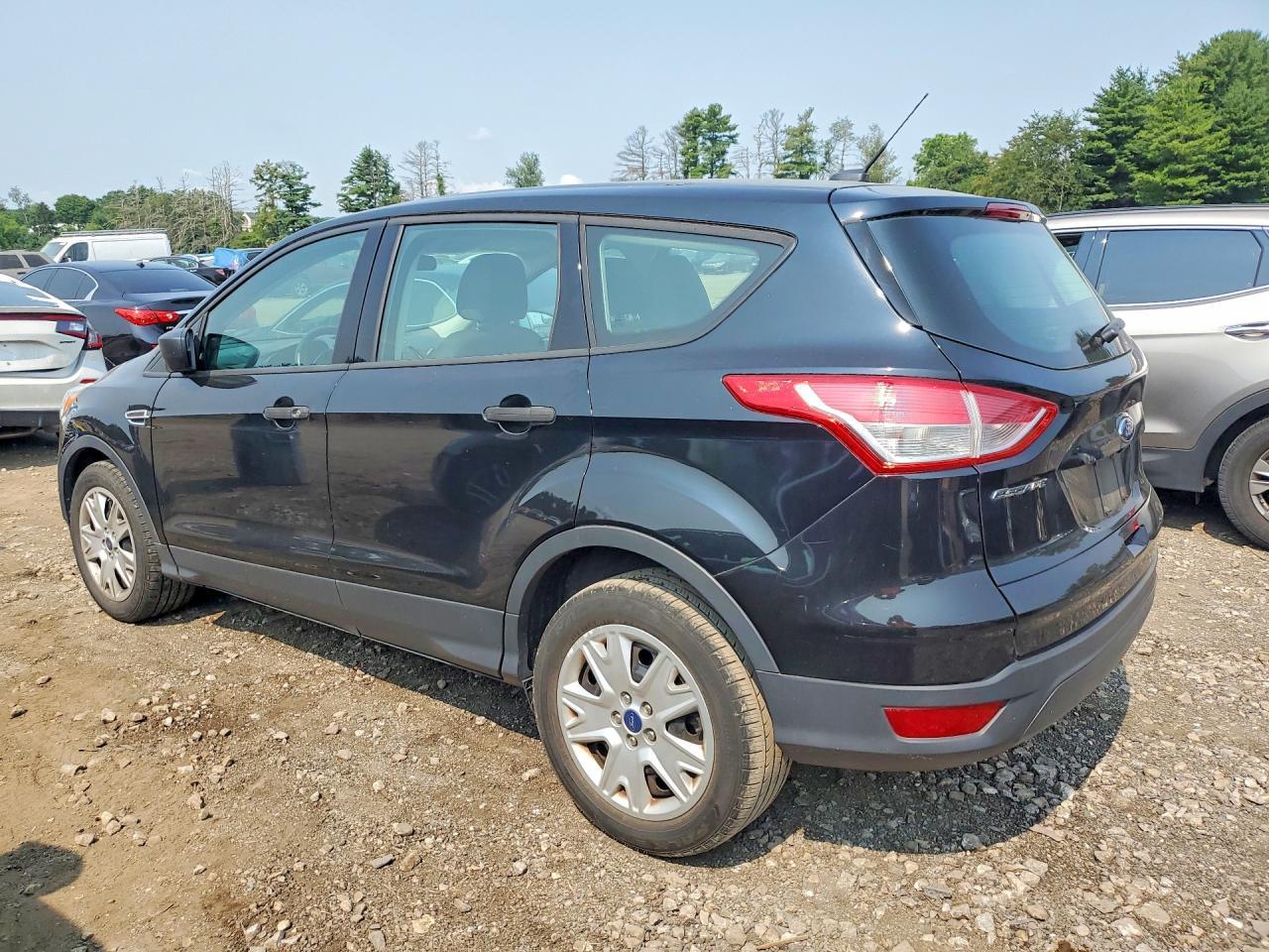 2016 Ford Escape S - Фото 2