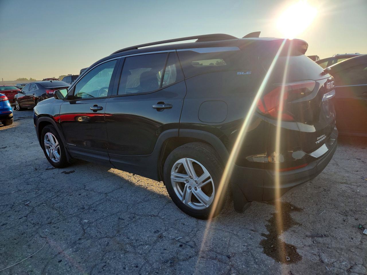 2018 GMC Terrain Sle - Image 2