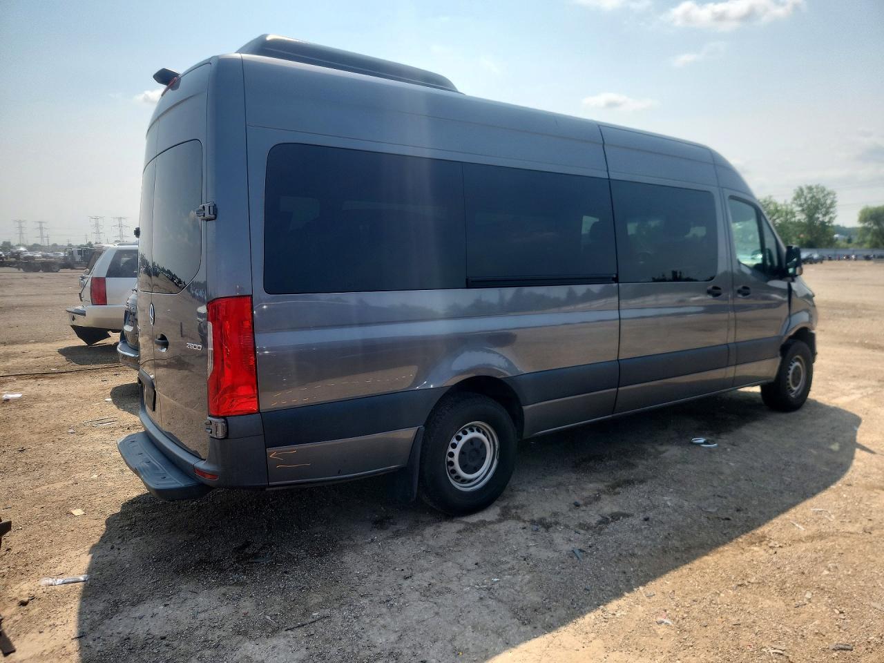 2019 Mercedes-Benz Sprinter 2500/3500 - Фото 3