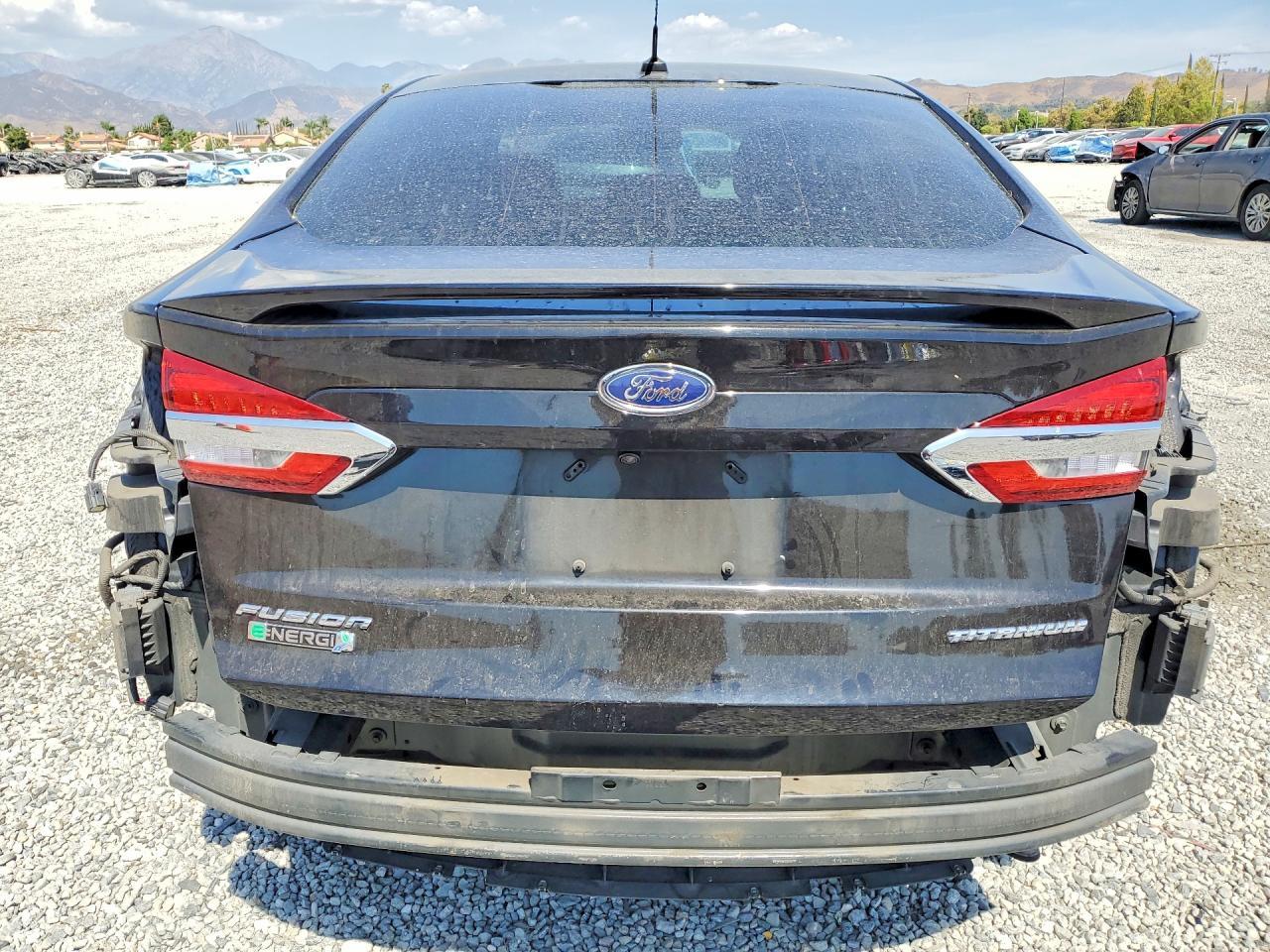 2019 Ford Fusion Titanium - Фото 6