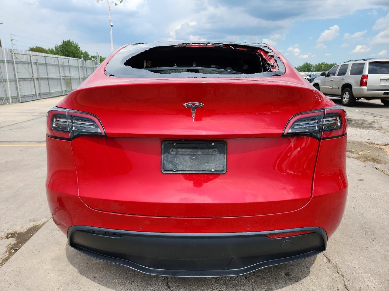 2022 Tesla Model Y - Фото 6